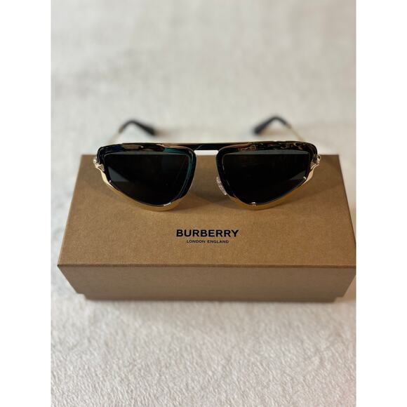 Brand New Burberry Sunglasses - 0BE3150 1109/87 Size 56-19-140*3N - Picture 1 of 8
